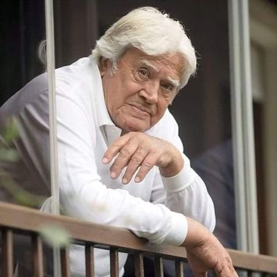 DT_-JmDa_400x400